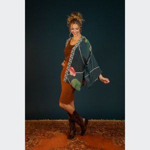 Powder Crane at Sunrise Kimono Jacket - Charcoal